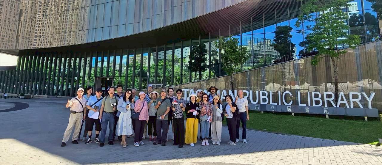 LINE_ALBUM_20250906桃園市立圖書館外拍_250924_2.jpg