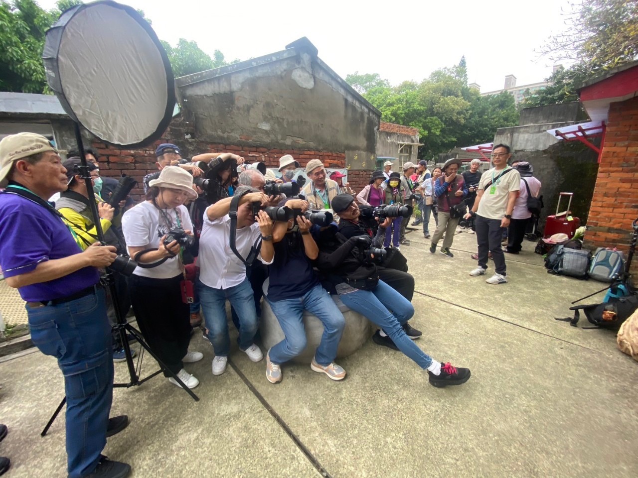 LINE_ALBUM_2024-4-14人像外拍活動花絮在馬祖新村文創園區_240417_7.jpg