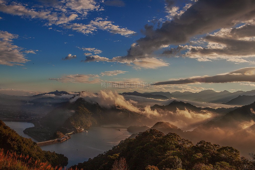 彩雲戲水庫