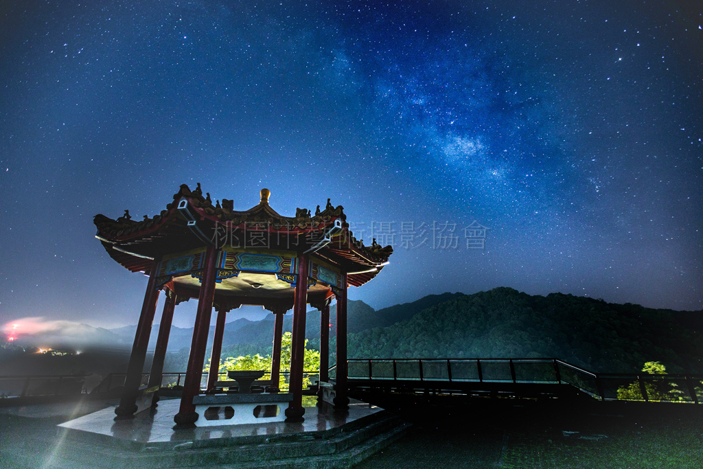 嵩臺夜色