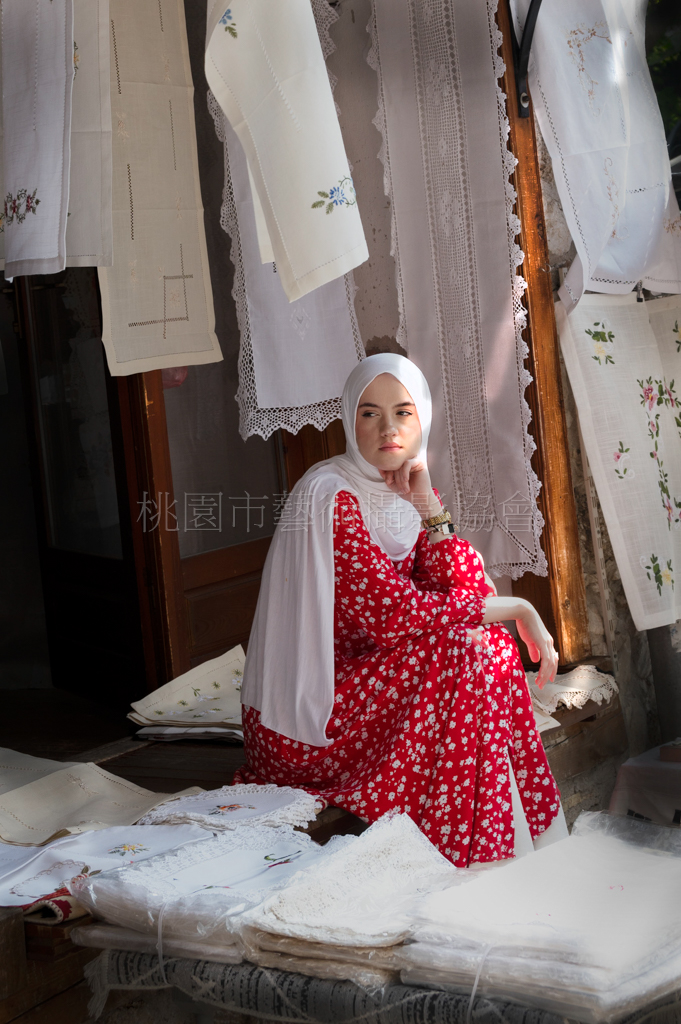 賣桌墊小女孩