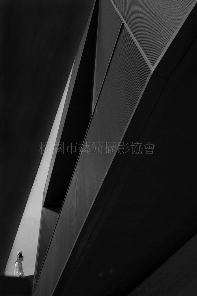 縫中人