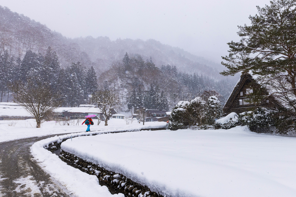 下雪了