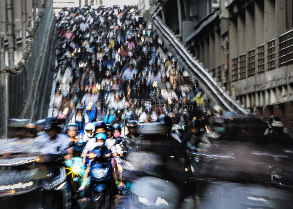 台北橋車瀑