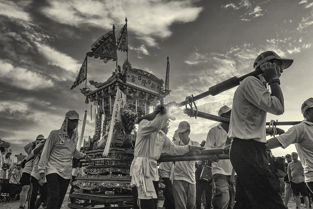 轎迎神