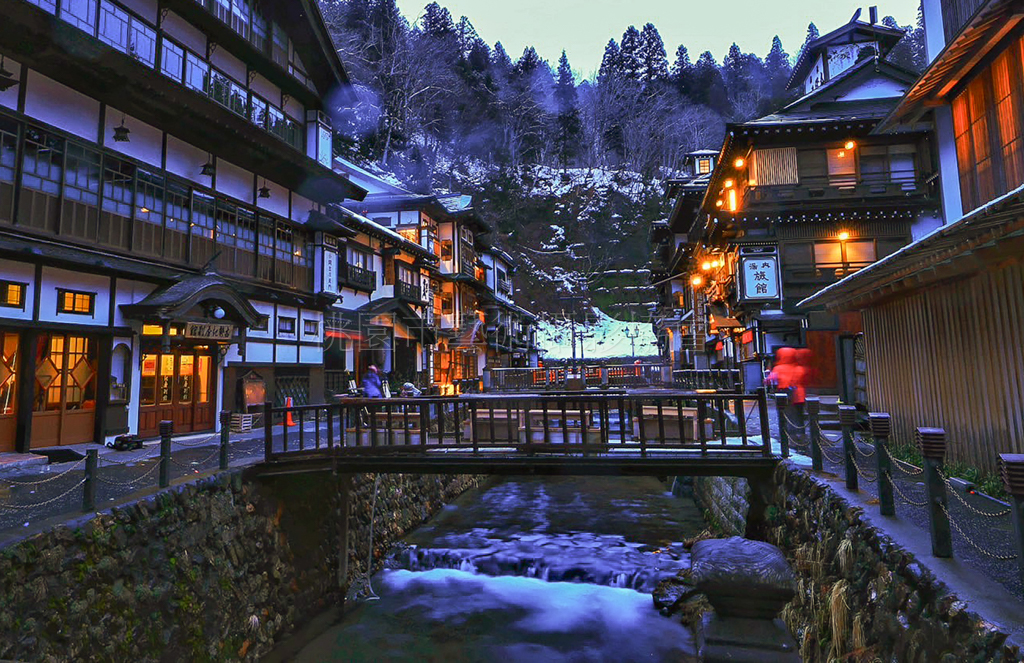 銀山溫泉