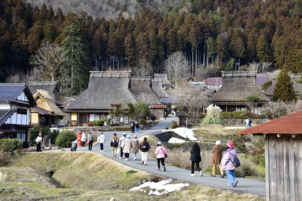 走進合掌村
