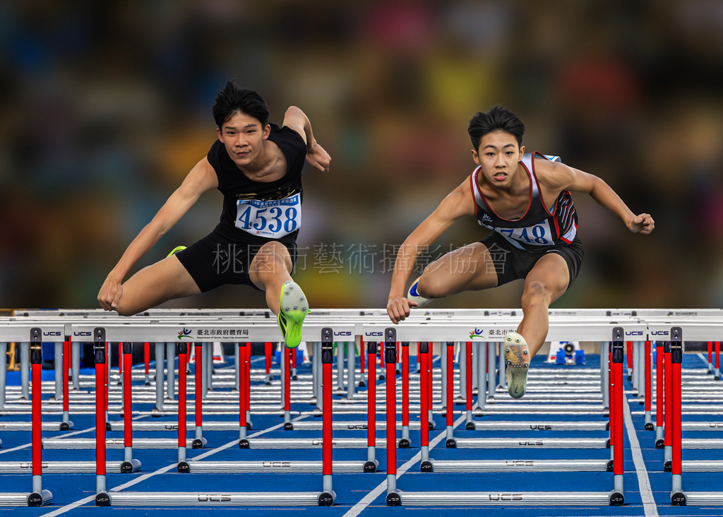 跨欄