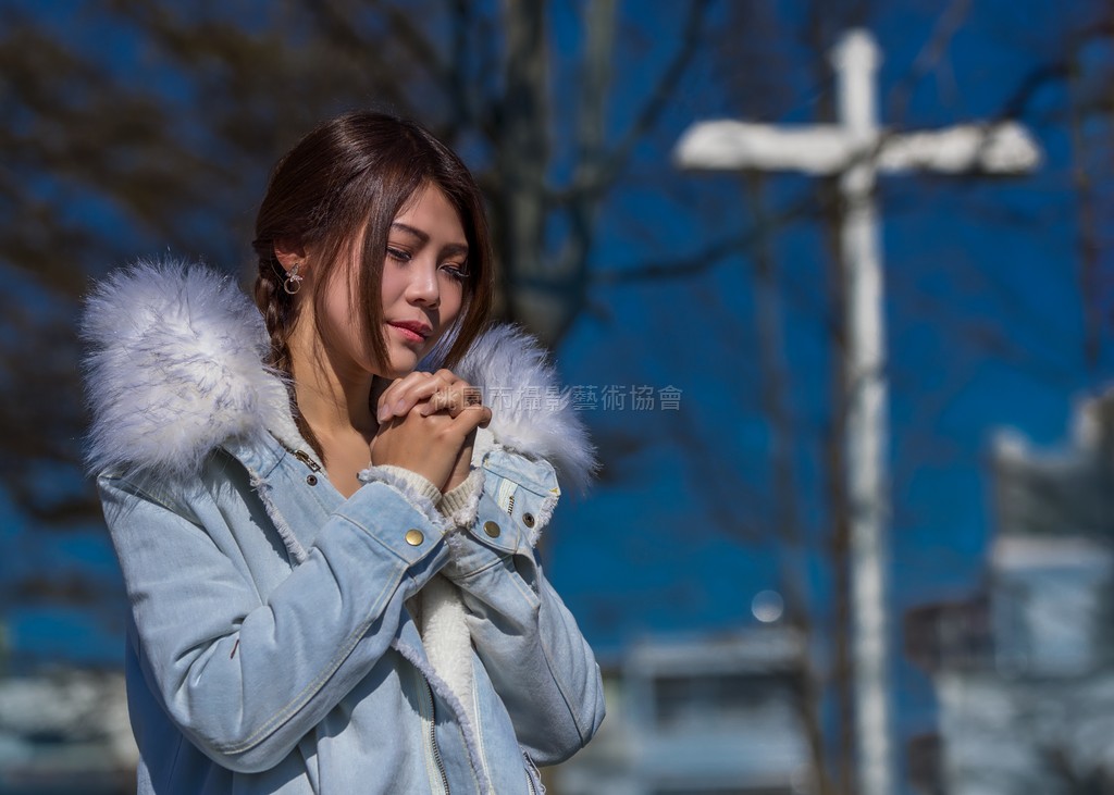少女的祈禱