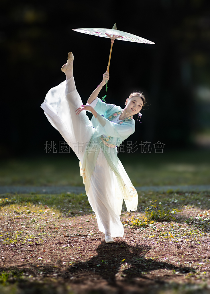 俏皮女孩