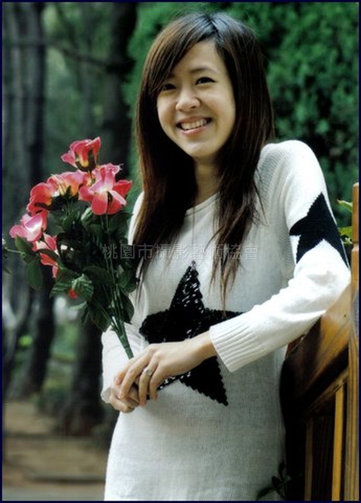 人比花嬌