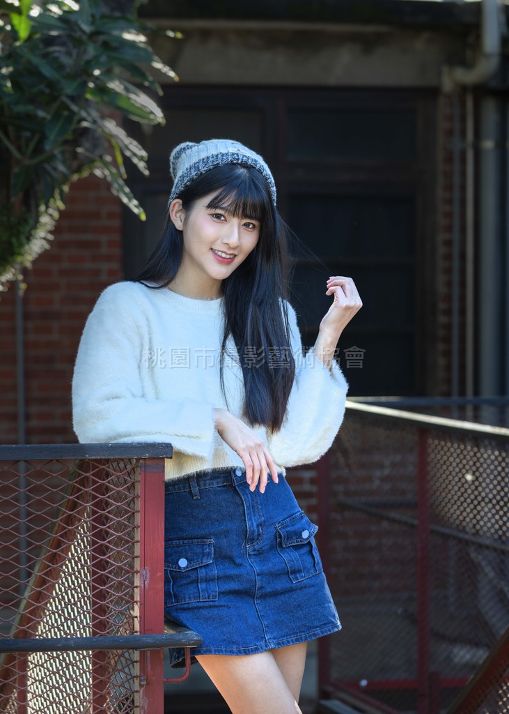 眉眼生輝