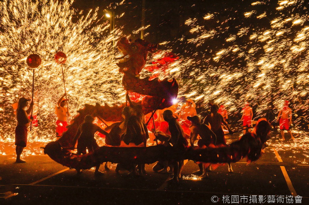 慶佳節