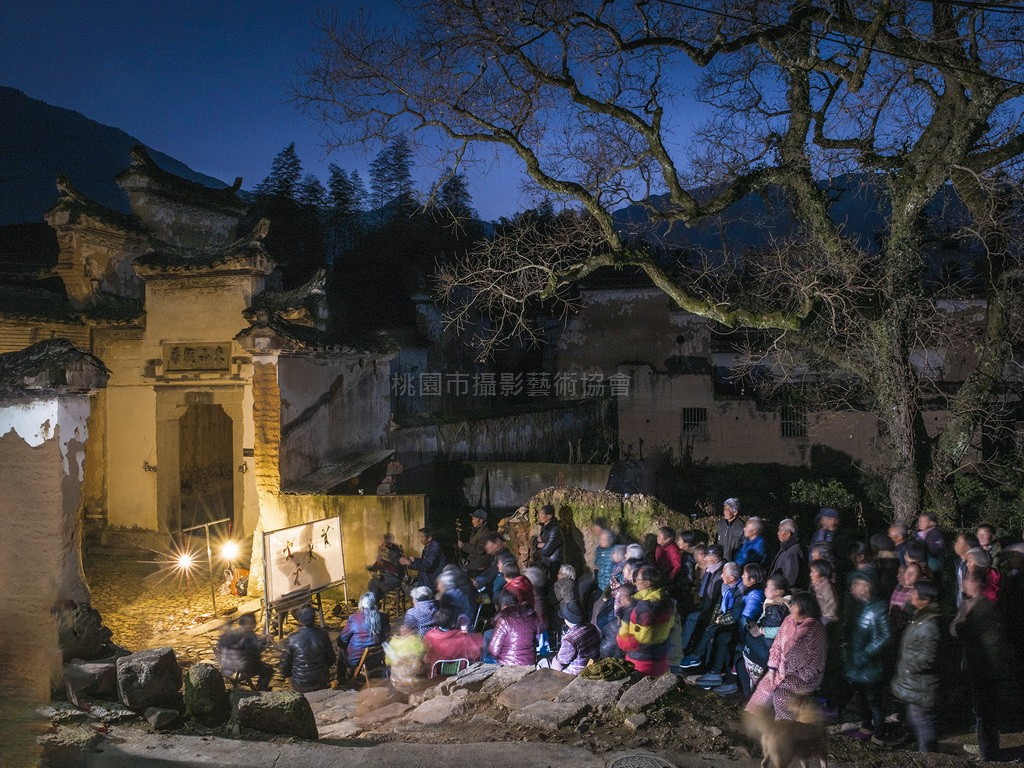 看皮影戲
