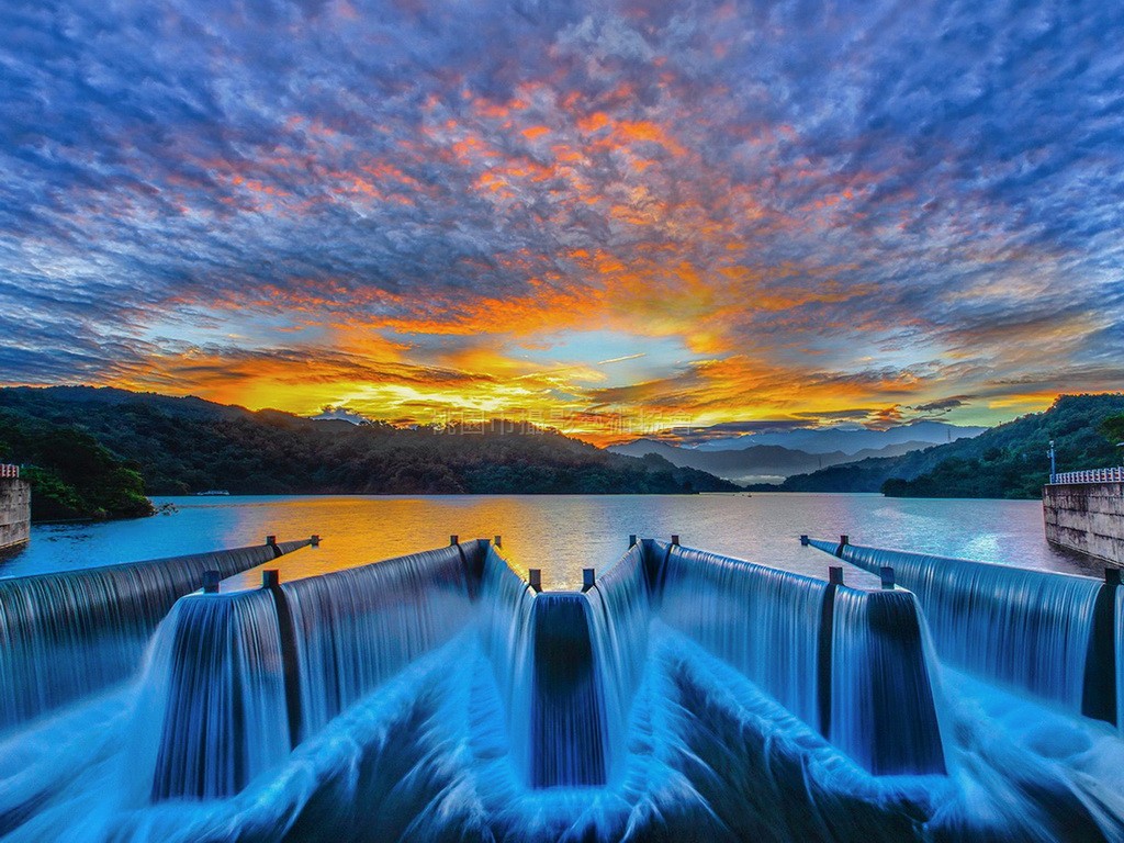 水庫晨曦