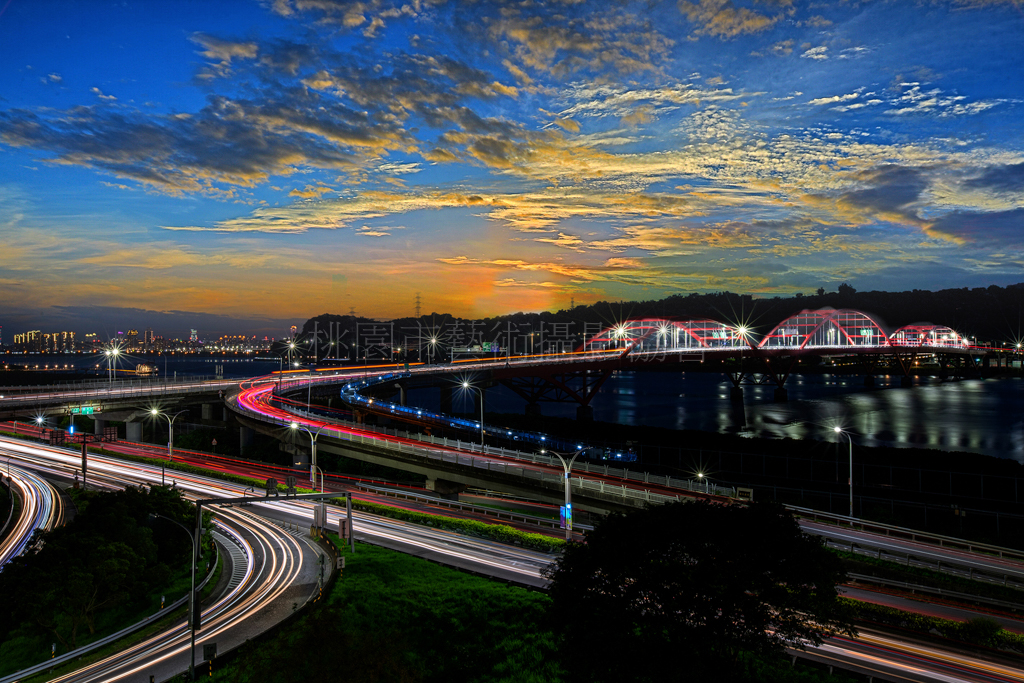 夕照關渡